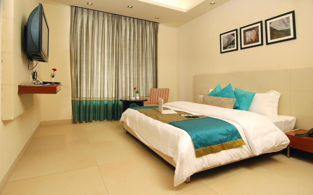 White Lotus Hotel Gurgaon Ruang foto
